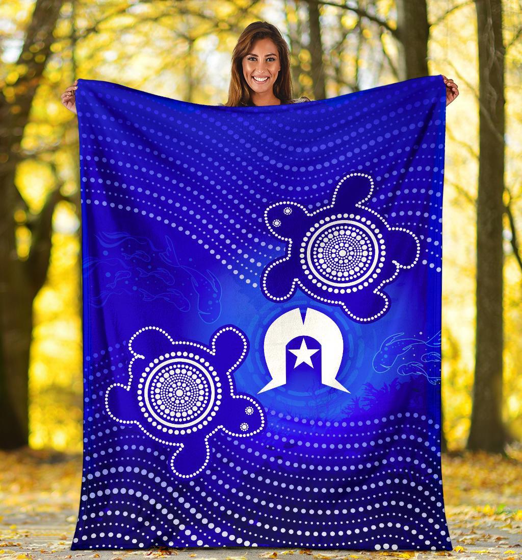 Torres Strait Islanders Premium Blanket - Torres Symbol With Turtle - Vibe Hoodie Shop