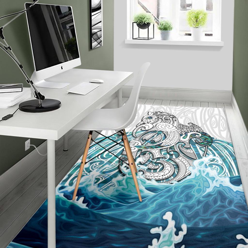 Maori Manaia The Blue Sea Area Rug, White - Vibe Hoodie Shop