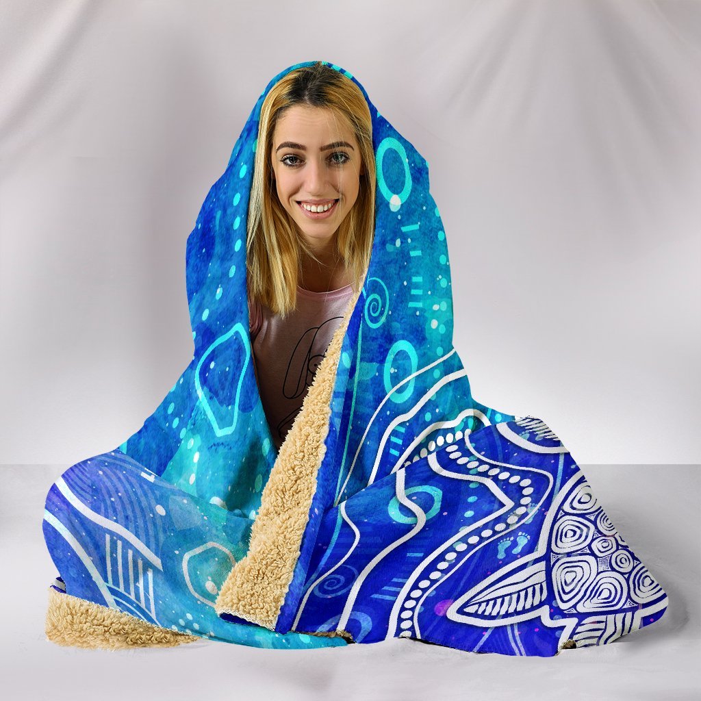 aboriginal-hooded-blanket-sea-turtle-with-indigenous-patterns-blue