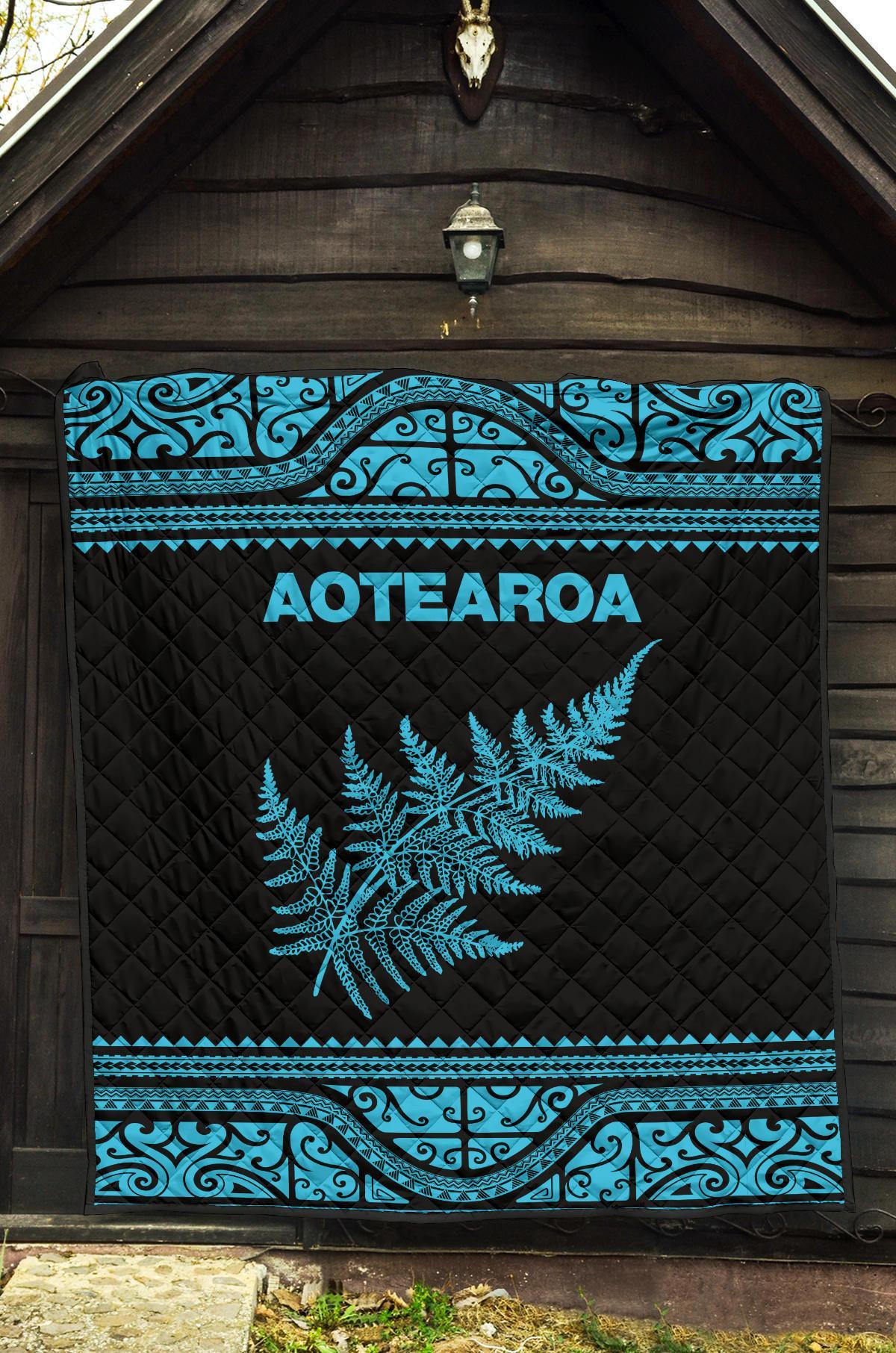 Aotearoa New Zealand Maori Premium Quilt Silver Fern - Blue - Vibe Hoodie Shop