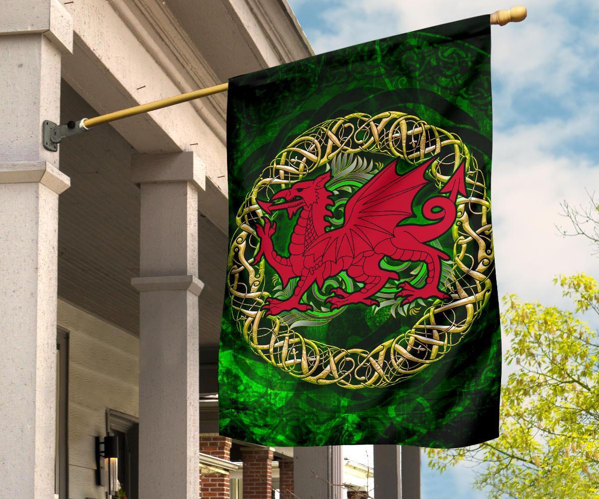 Wales Celtic Flag - Cymru Celtic Tree - Vibe Hoodie Shop