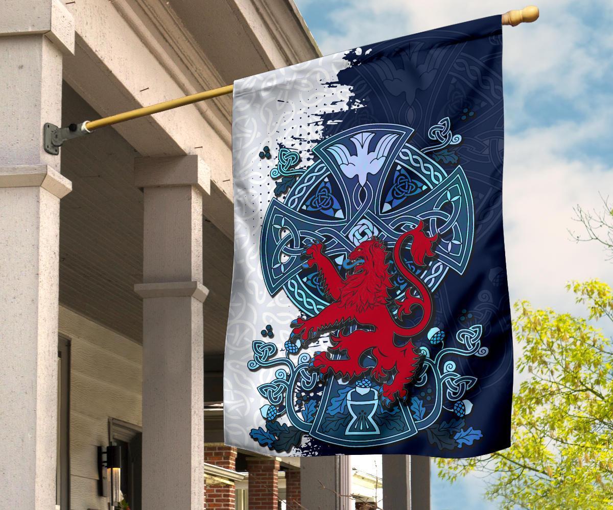 Scotland Celtic Flag - Lion Rampant With Celtic Cross - Vibe Hoodie Shop