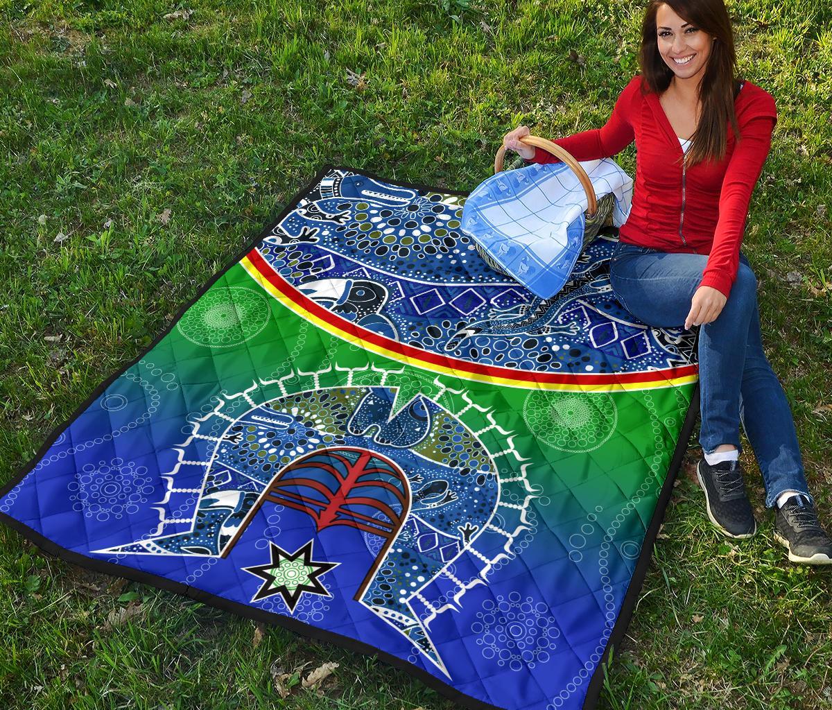 Premium Quilt - Torres Strait Symbol With Aboriginal Patterns - Vibe Hoodie Shop