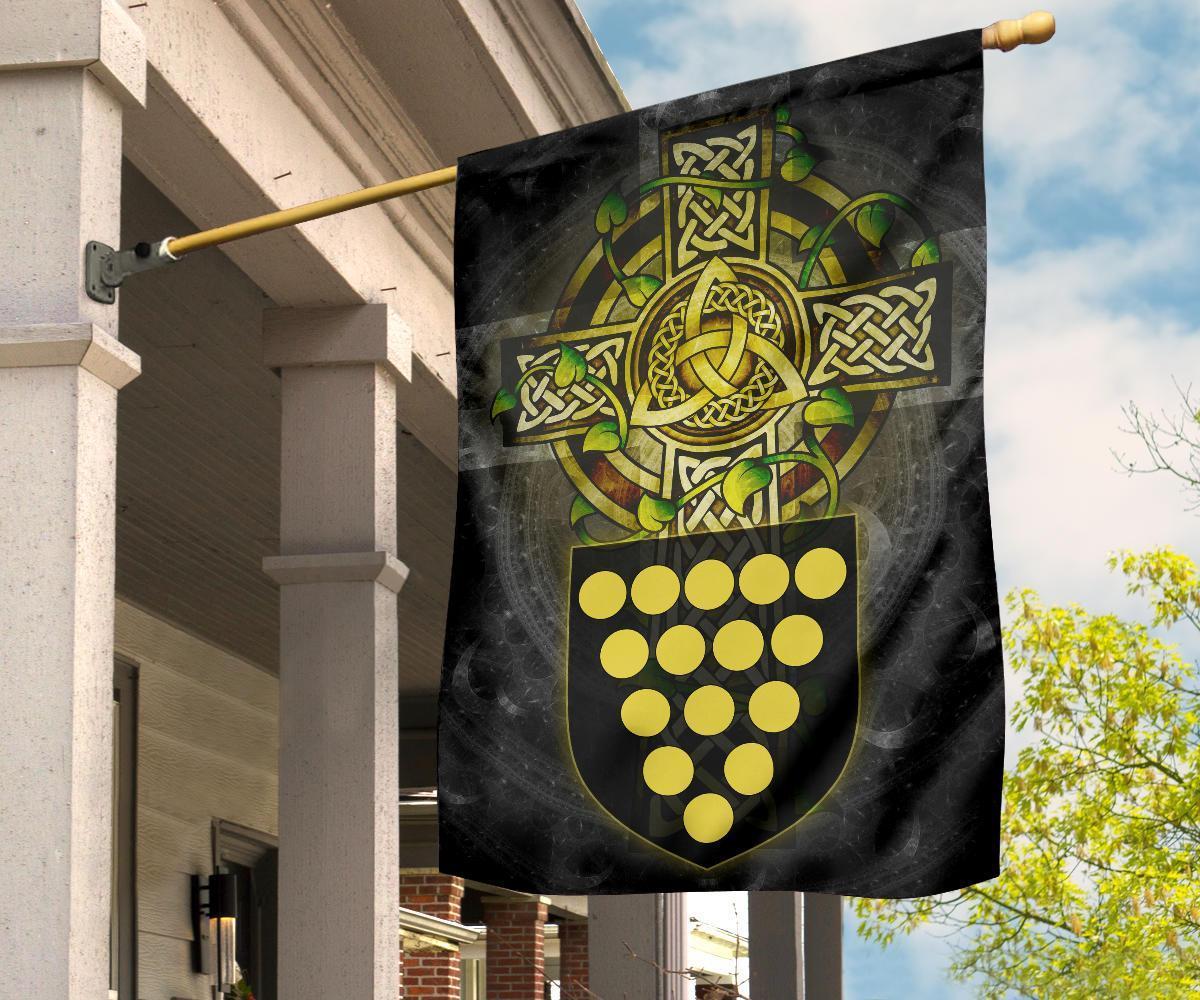 Cornwall Celtic Flag - Cornwall Coat Of Arms With Celtic Cross - Vibe Hoodie Shop