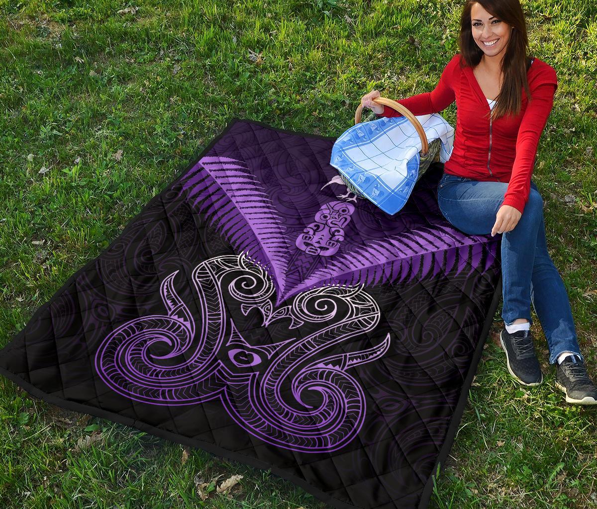 Maori Manaia New Zealand Premium Quilt Purple - Vibe Hoodie Shop