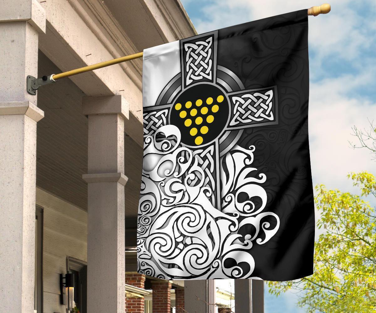 Cornwall Flag - Duke Of Cornwall Flag With Celtic Cross - Vibe Hoodie Shop