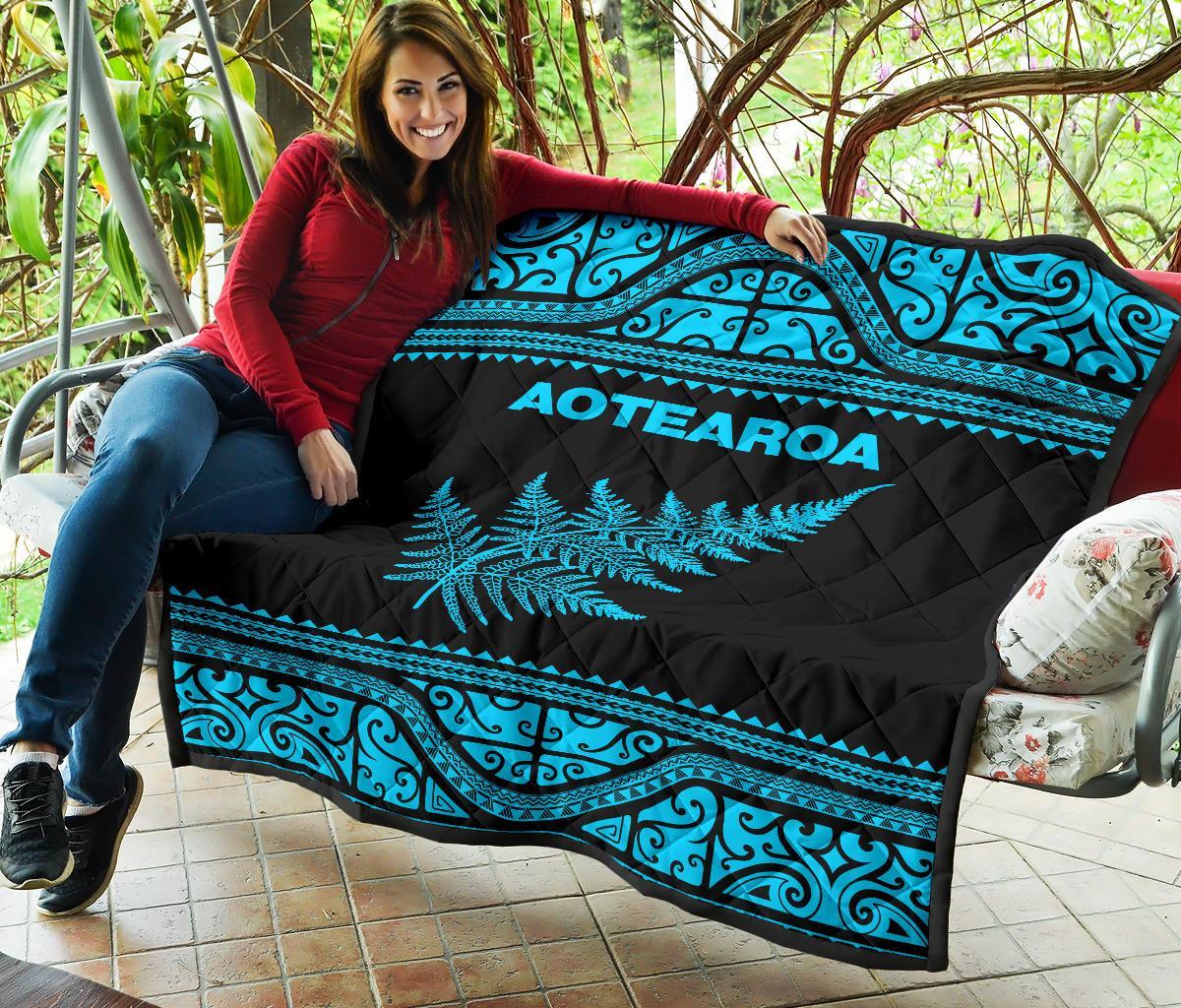 Aotearoa New Zealand Maori Premium Quilt Silver Fern - Blue - Vibe Hoodie Shop