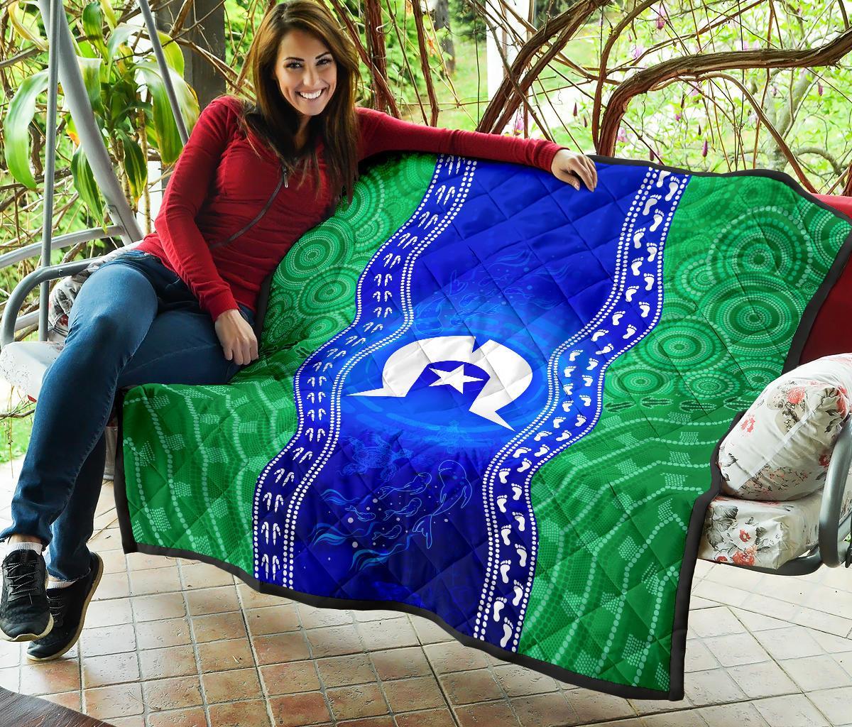 Torres Strait Islanders Premium Quilt - Torres Symbol With Aboriginal Patterns - Vibe Hoodie Shop