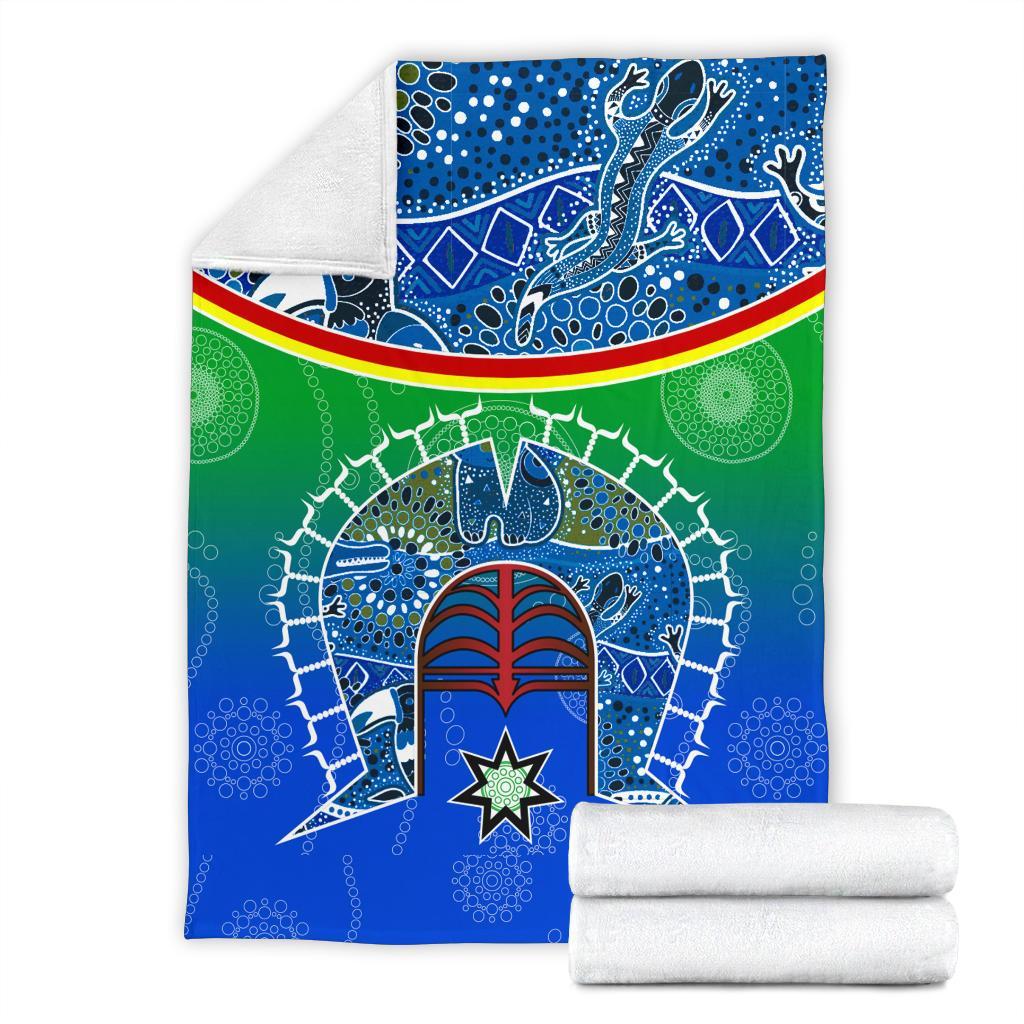 Premium Blanket - Torres Strait Symbol With Aboriginal Patterns - Vibe Hoodie Shop