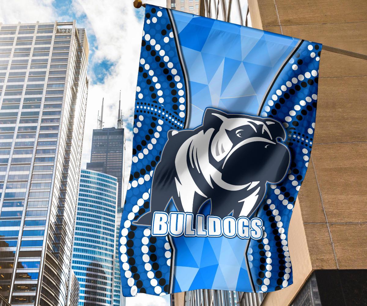 Bulldogs Flag Indigenous Snappy - Vibe Hoodie Shop