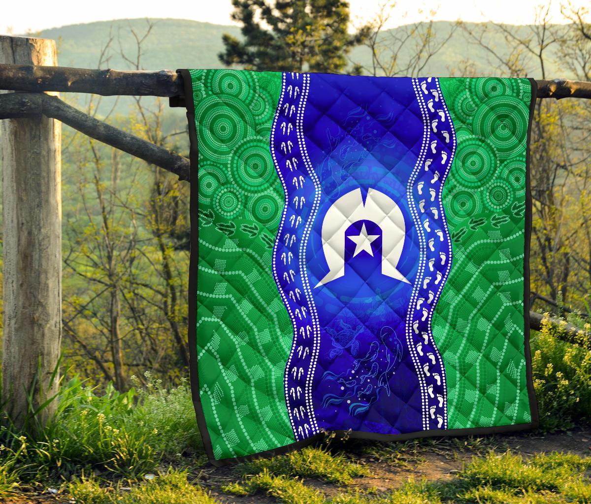 Torres Strait Islanders Premium Quilt - Torres Symbol With Aboriginal Patterns - Vibe Hoodie Shop