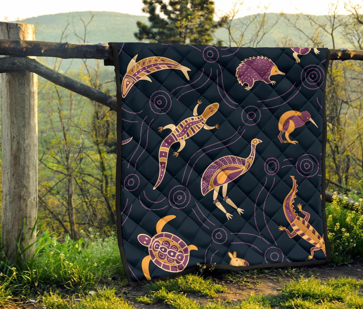 Premium Quilt - Indigenous Animals Patterns - Vibe Hoodie Shop