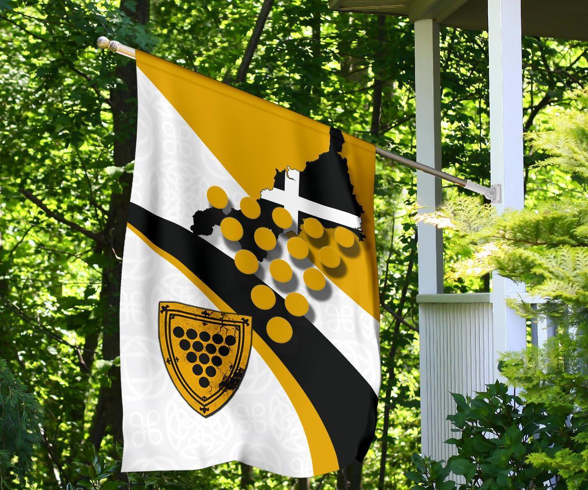 Cornwall Celtic Flag - Cornish Flag With Duke of Cornwall - Vibe Hoodie Shop