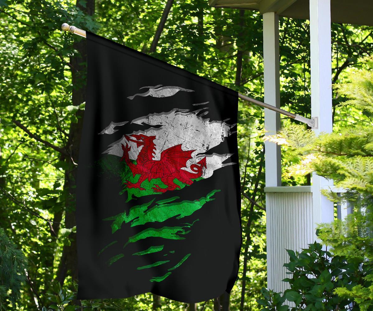 Wales in Me Flag - Special Grunge Style - Vibe Hoodie Shop