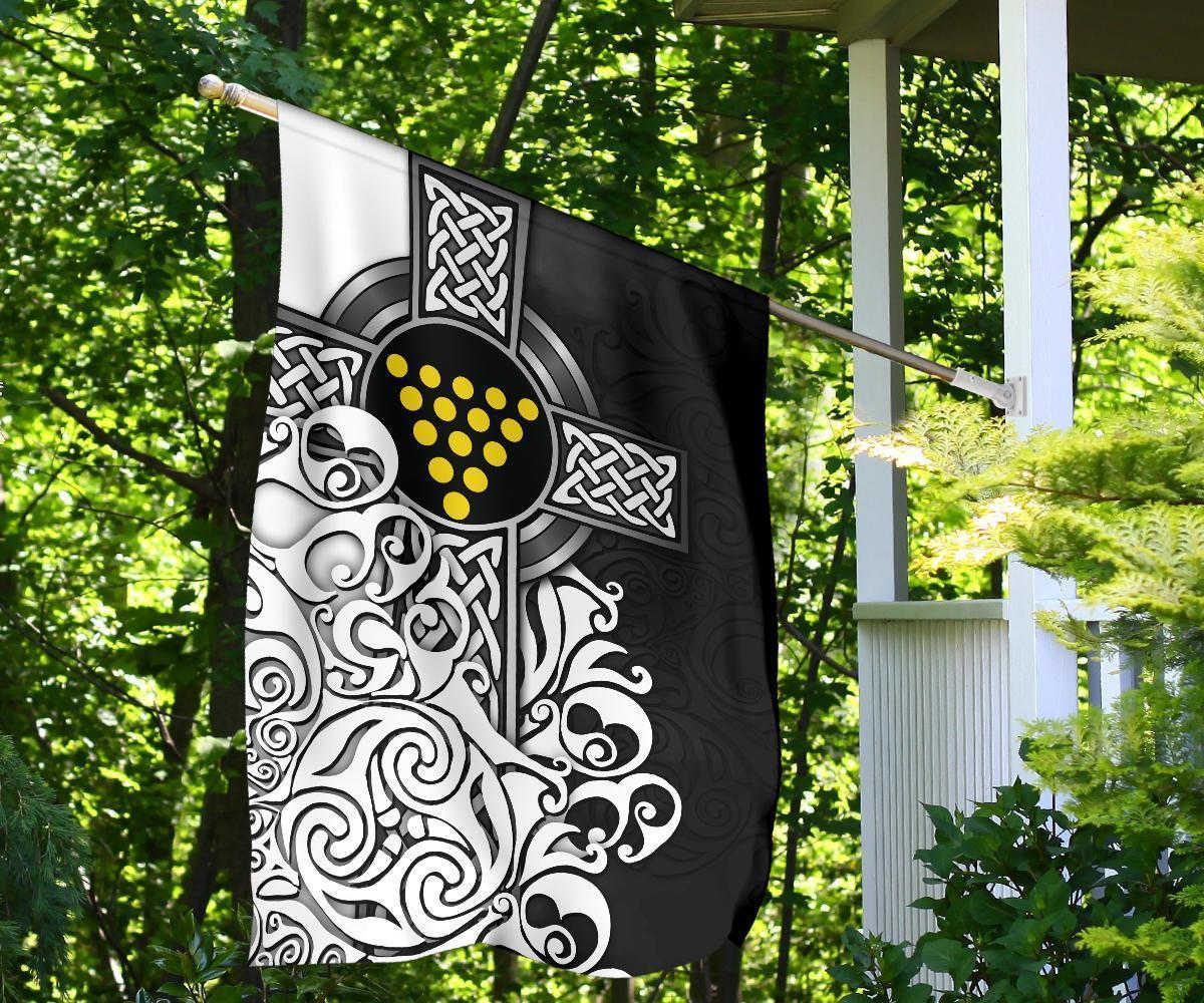 Cornwall Flag - Duke Of Cornwall Flag With Celtic Cross - Vibe Hoodie Shop