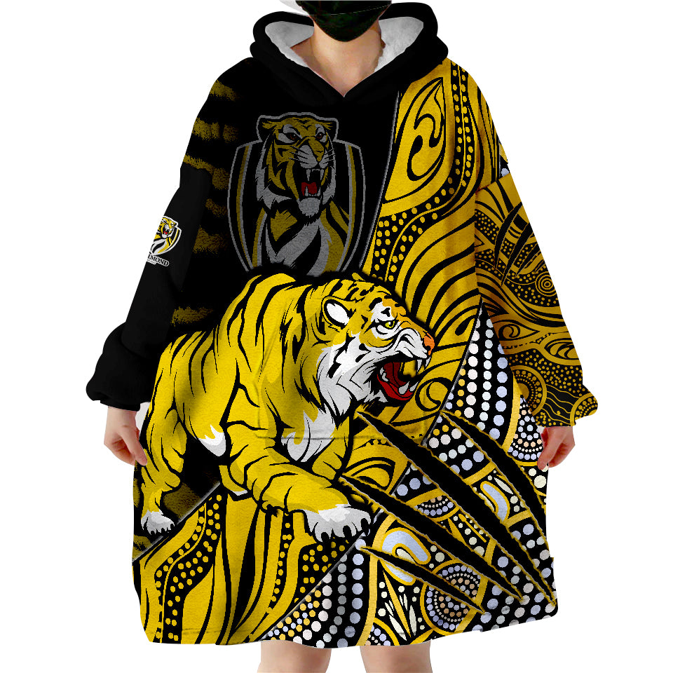 Richmond Football Aboriginal Go The Tigers Premiers Wearable Blanket Hoodie - Vibe Hoodie Shop